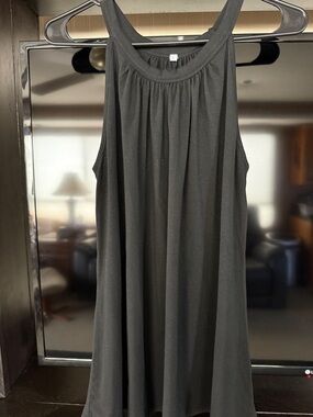 Women's Black Sleeveless Swing Tank Top